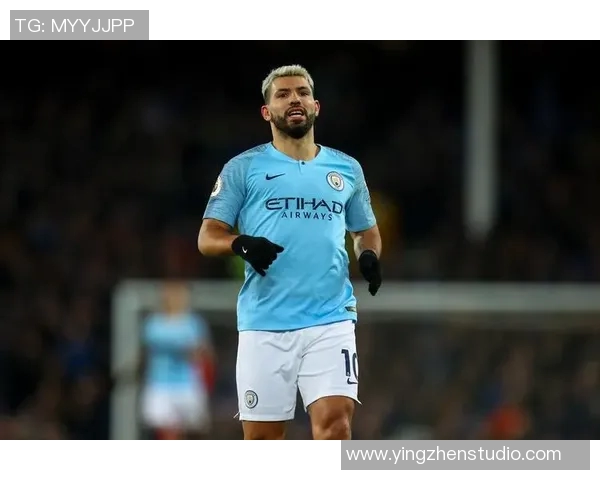 内马尔与阿圭罗的巅峰对决谁能笑到最后解析两位足球巨星的传奇之路